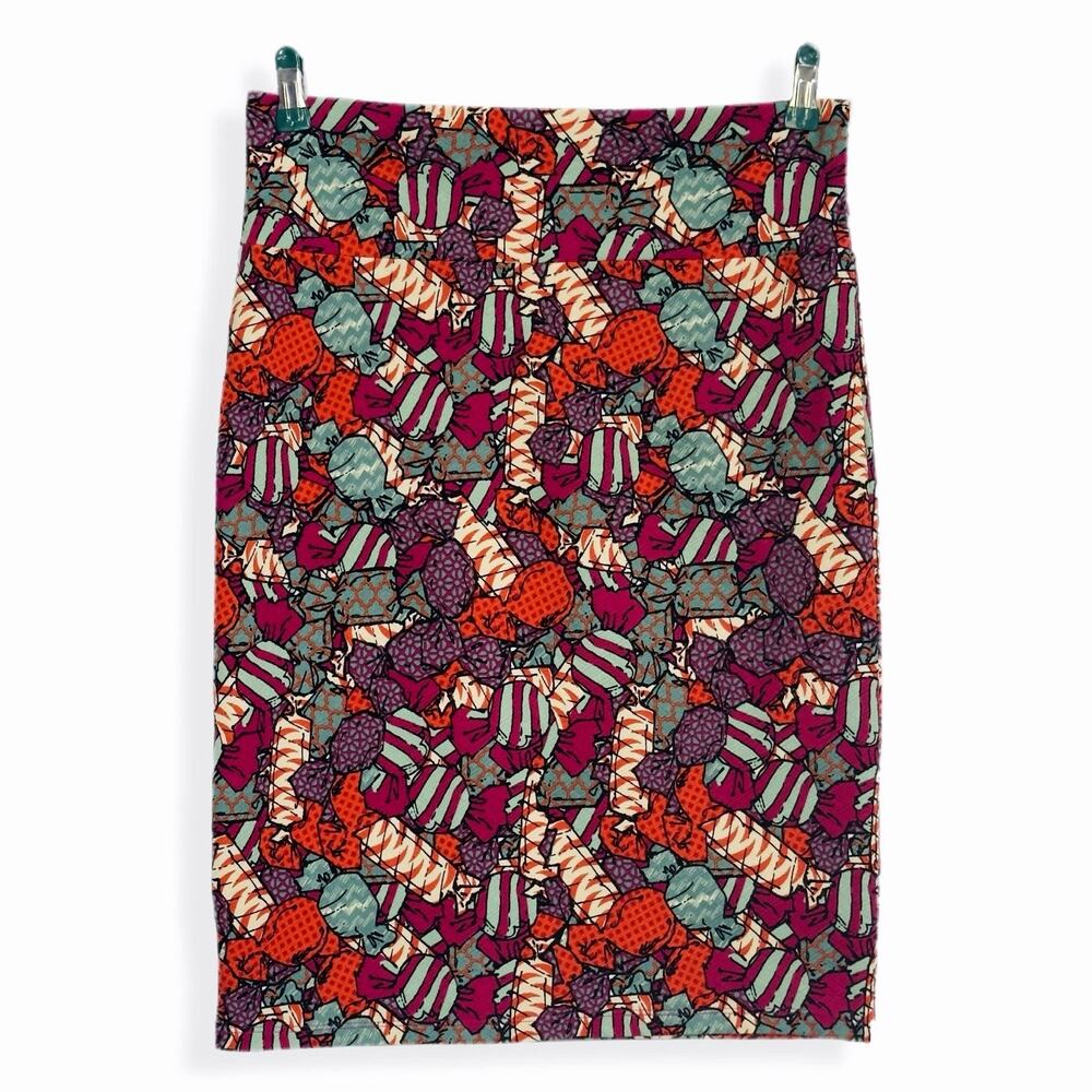 LuLaRoe Cassie Pencil Skirt L Hard Candy Novelty Print Kitsch Stretch